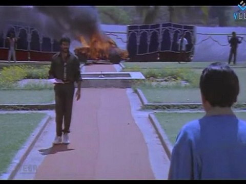 Gang Leader - Rao Gopal Rao Knows About Vijaya Santhi Identity