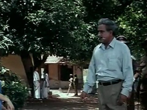 Rowdy Rani - Vijayashanthi In Court