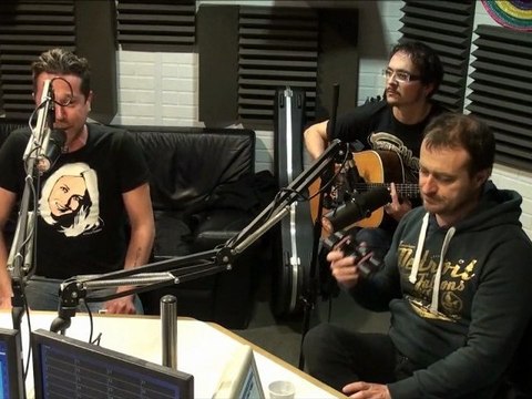 Les Fatals Picards - Le Retour A La Terre - Session Acoustique OÜI FM