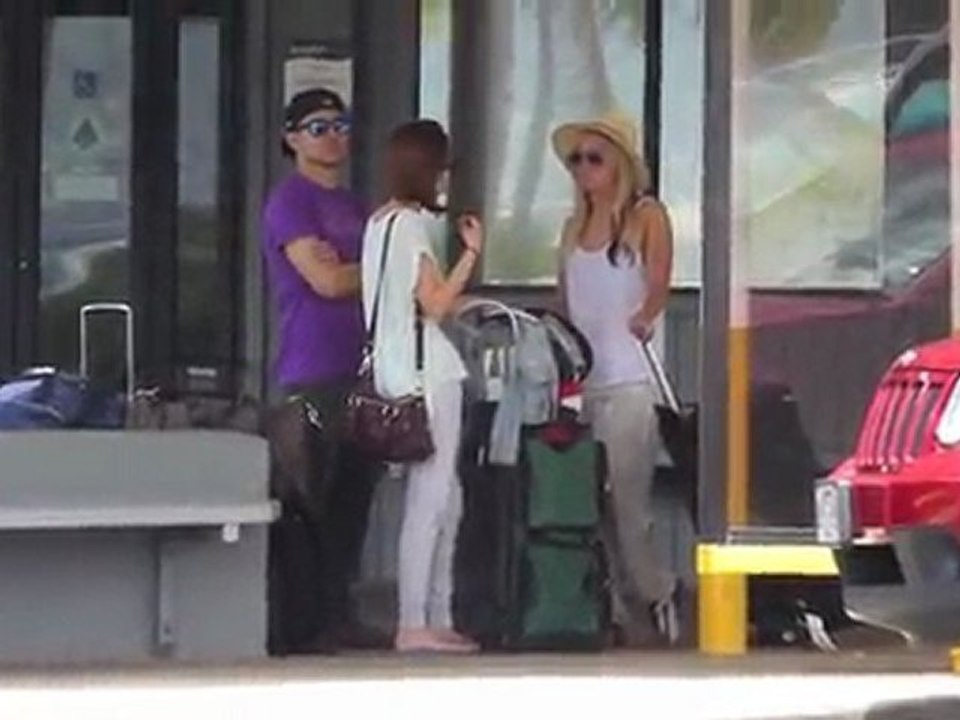 Ashley Tisdale im Bikini