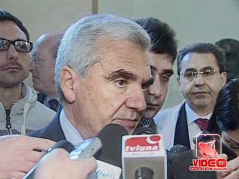 Napoli - Una sanità migliore, il ministro Balduzzi torna in città (13.03.12)