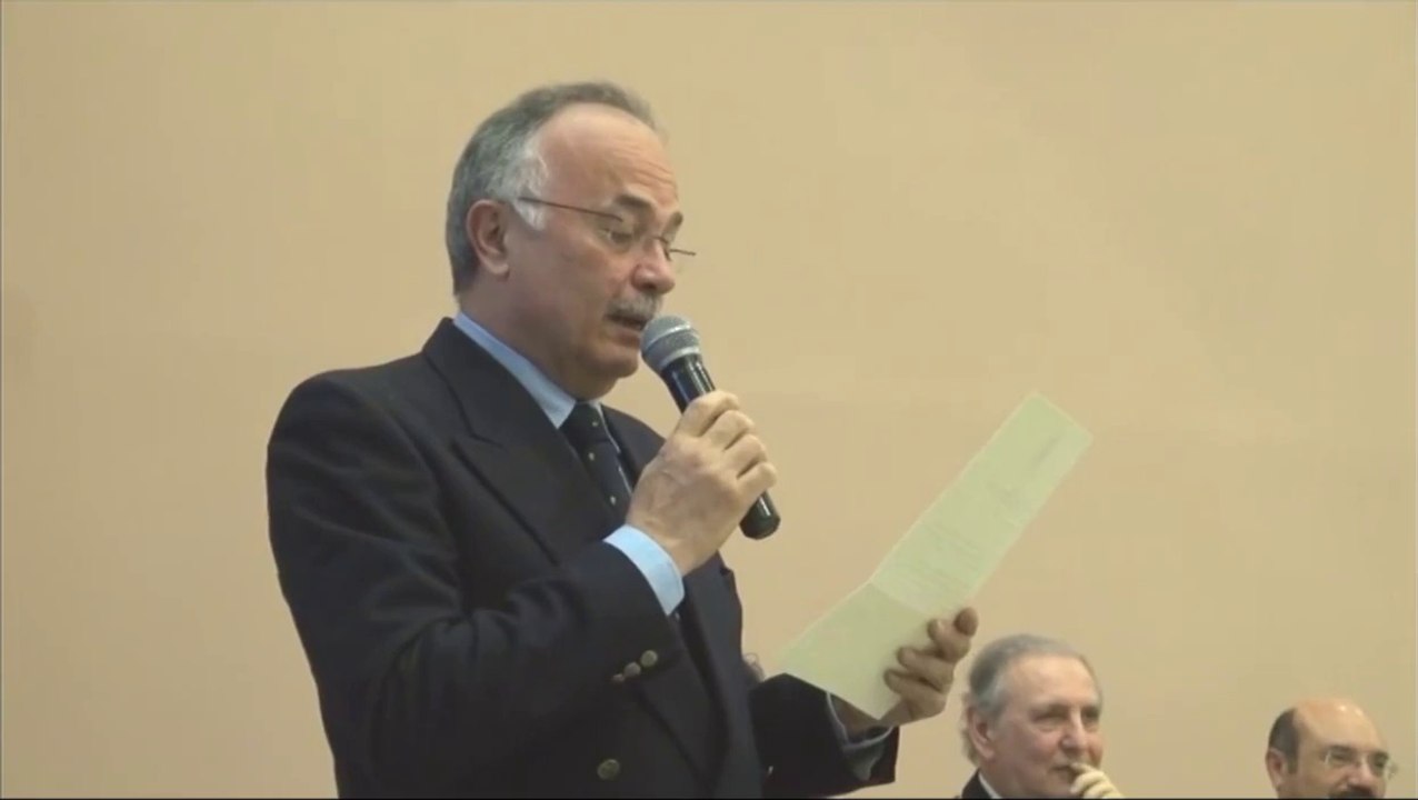 Gaeta (LT) - Convegno Fedelissima - Franco Ciufo legge messaggio di Carlo di Borbone (10.03.12)