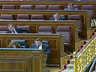 IU-ICV-CHA : El corsé de déficit liquidará el Estado social y agravará el paro