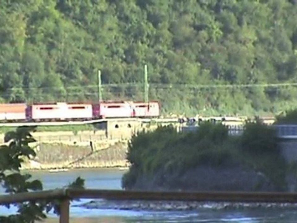 Eisenbahnen an der rechten Rheinstrecke zwischen Roßstein und Loreley