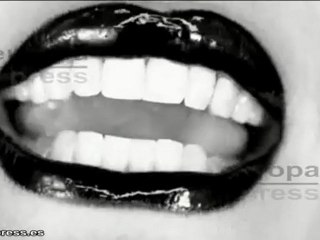 Liv Tyler se convierte en una auténtica rockstar