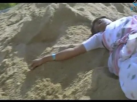 Gang Leader - Chiranjivi Tanks Vijaya Santhi