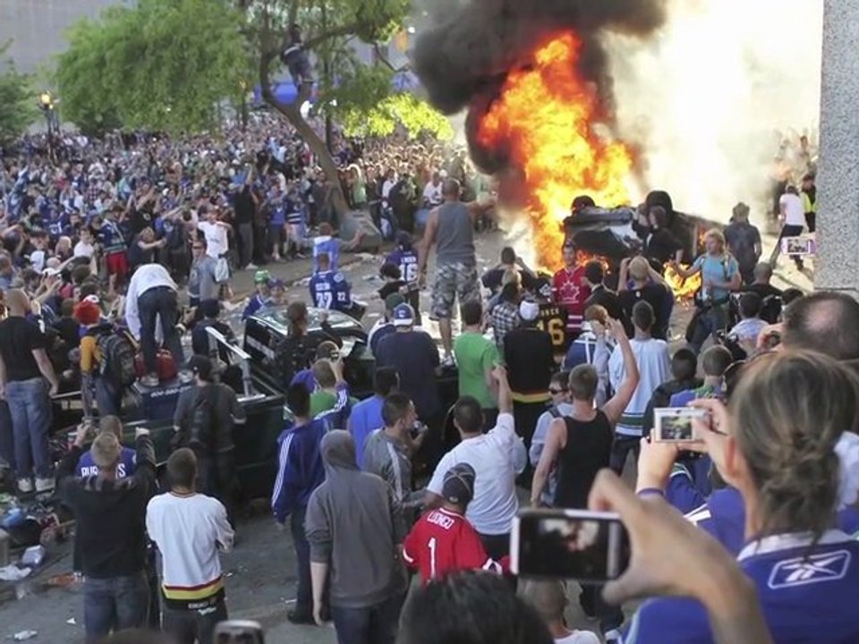 California Lawmaker Proposes Banning Violent Fa...