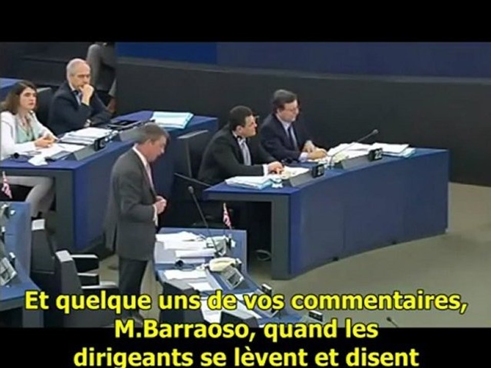 Nigel Farage : Vous êtes déterminés mais dans un délire de vouloir garder à tout prix cet Euro
