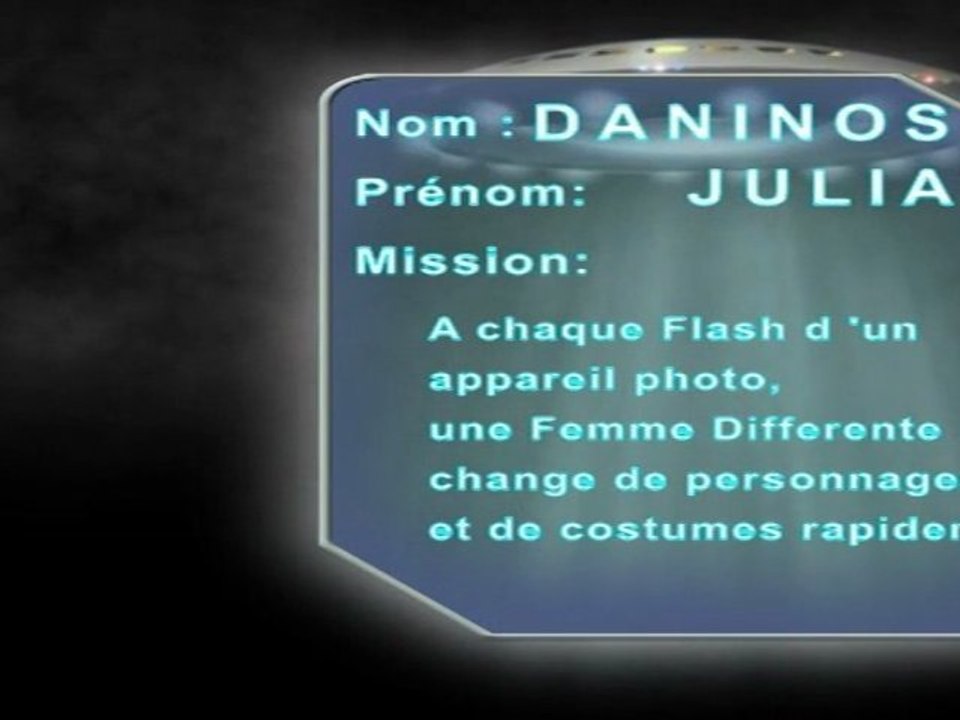 Bande Annonce N°1 - Julia Daninos à Paris - spectacle "Flash woman" show case 2012