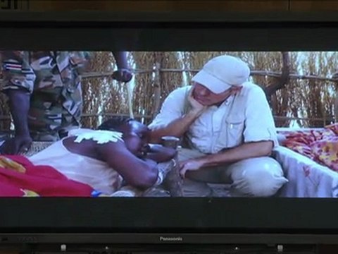 Clooney calls for sanctions against Sudan for war crimes