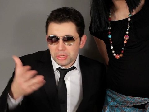 Nicolas Sarkozy et sa nouvelle femme (parodie Krys)