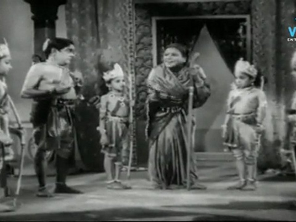 Sampoorana Ramayanam - Manthira Angry On Rama