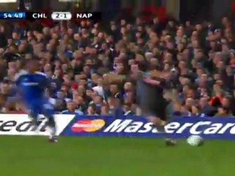 Chelsea 2-1 Nápoli gol de Inler min 55