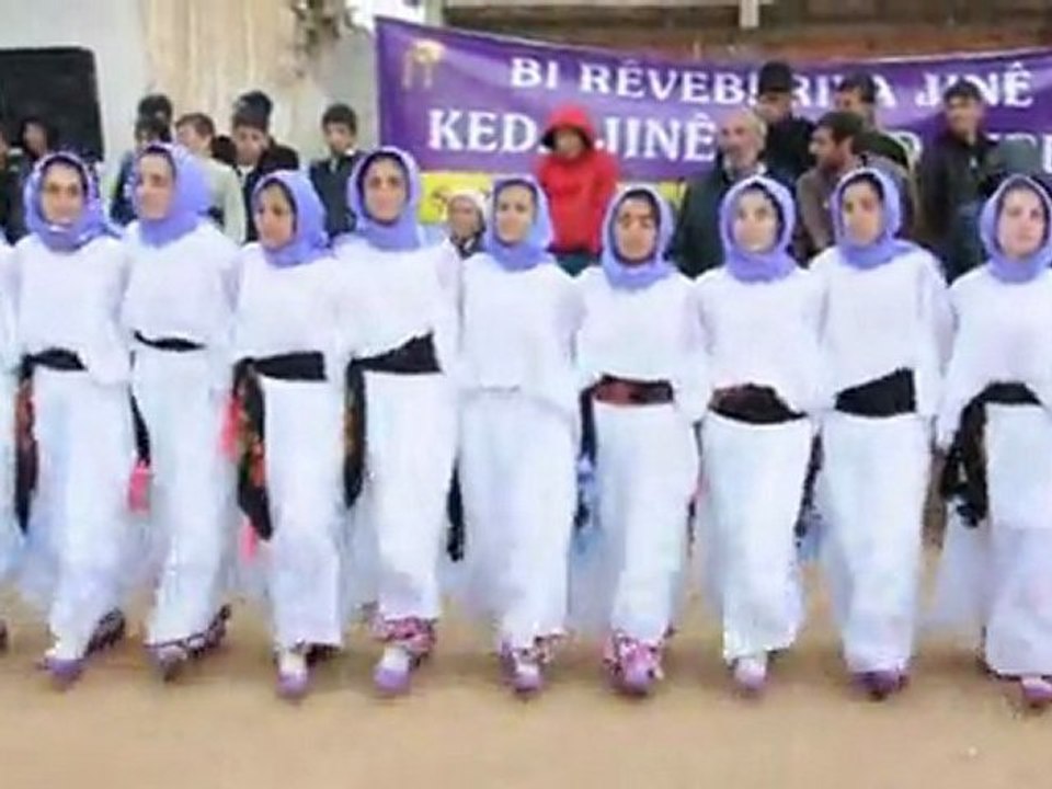 mitani folklor ekibi