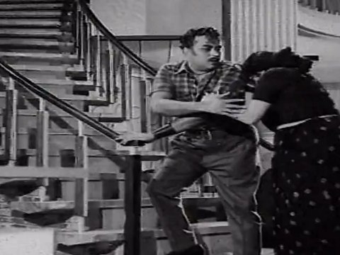 Penn Deivam - Major Sunderajan Praising Padmini