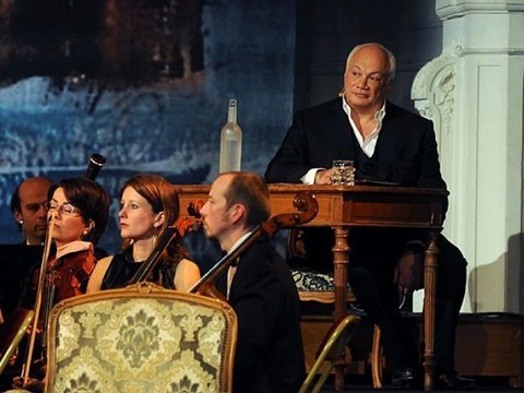 'La donna allo specchio' di Eric-Emmanuel Schmitt