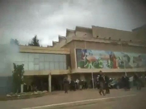 فري برس حلب الجامعة هجوم الأمن على مظاهرة كلية الطب 14 3 2012