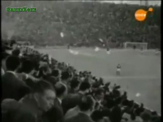 Κυριακάτικοι Ήρωες - Άσσοι των Γηπέδων