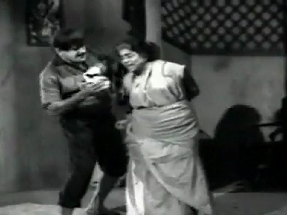 Ther Thiruvizha - MGR Comes To City