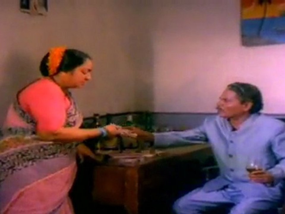 Chinna Kuyil Paaduthu -- Bhagyaraj Kumari Muthu Comedy