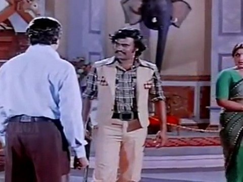 ANNAI ORU AALAYAM - Rajini And Sripriya Disparity