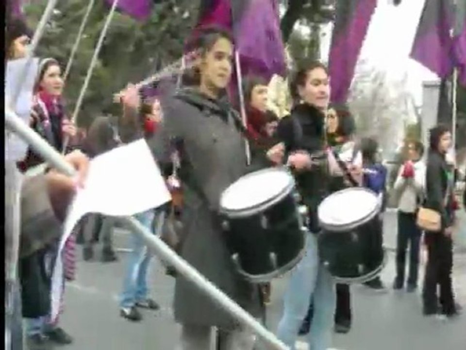Anarşist Kadınlar - Öfkeyle İsyanla Haykır Şimdi Şu Anda