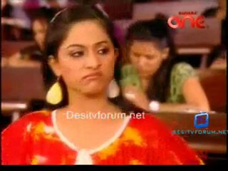 Jhilmil Sitaron Ka Aangan Hoga - 15th March 2012 P3