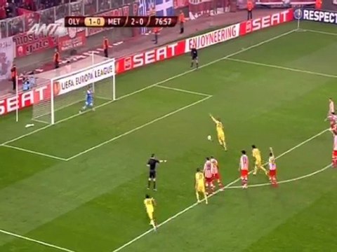 Ολυμπιακός vs. Μέταλιστ | Απόκρουση πέναλτι από τον Μέγιερι