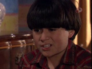 Margaro le dice a Rogelio que Paula lo quiere