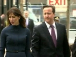 Cameron visits World Trade Center site in New York