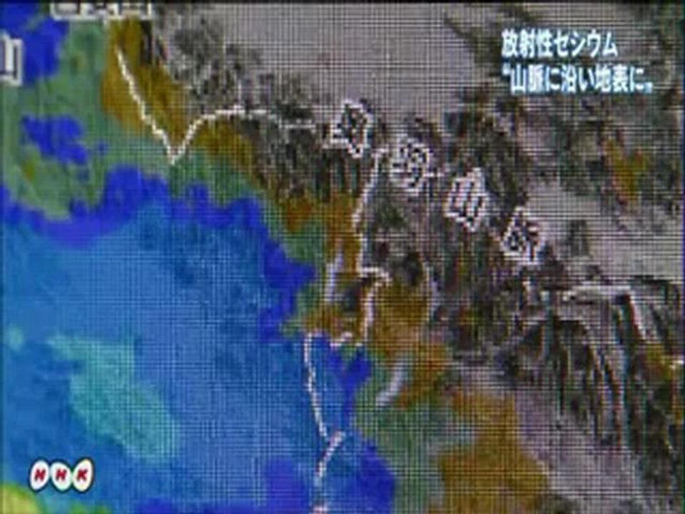放射性セシウム“山脈に沿い降る”