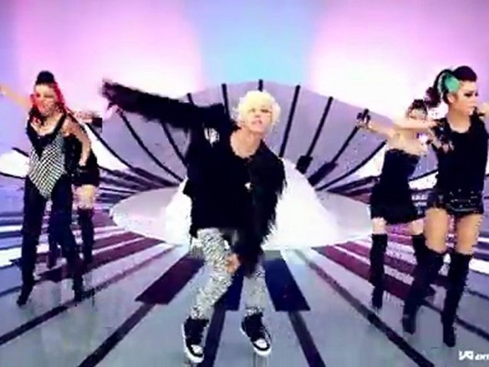 G-Dragon (권지용) - Breathe Full MV