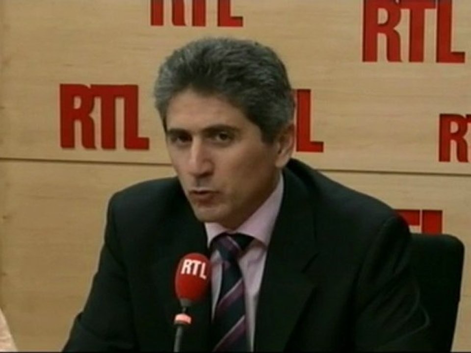 Jean-Daniel Chiche, professeur de réanimation à l'Hôpital Cochin : "Il est peu vraisemblable de voir Eric Abidal à l'Euro"