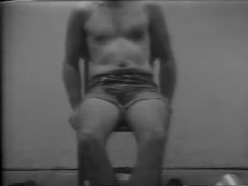 William WEGMAN_Stomach Song_1973