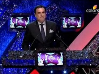 Bollywood Legends Shine Bright at the Apsara Awards 2012 ✨