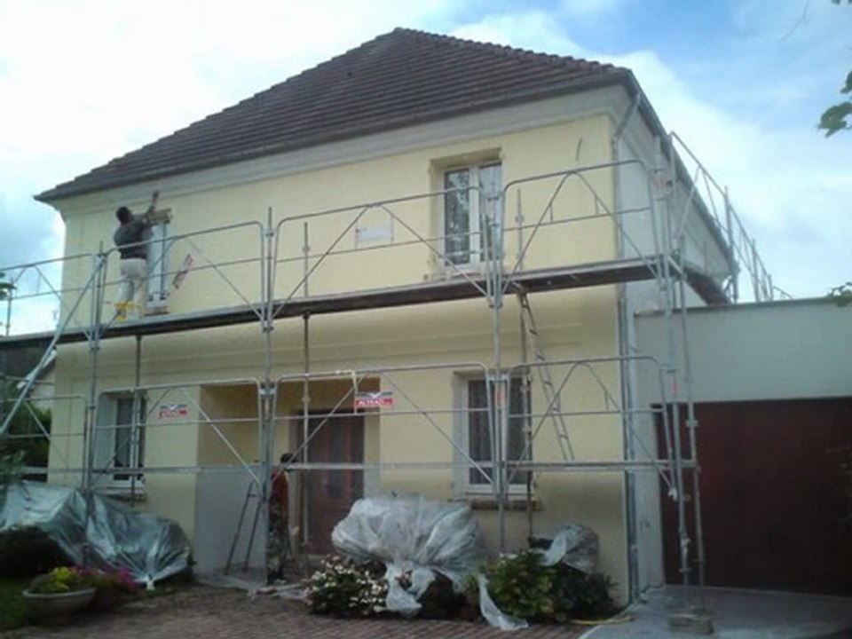 RAVALEMENT DE FACADES A CHATOU