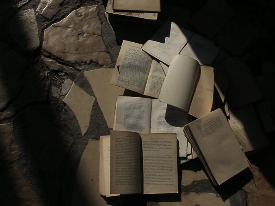 Act. Vent d'Est, vent d'Ouest