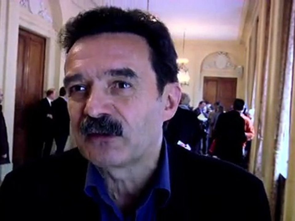 Edwy Plenel plaide pour une majorité républicaine pour défendre la liberté de la presse