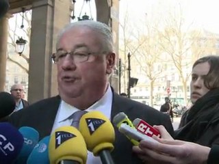 Hollande a déposé près de 5.000 parrainages