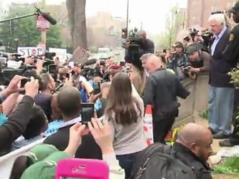 George Clooney arrestado
