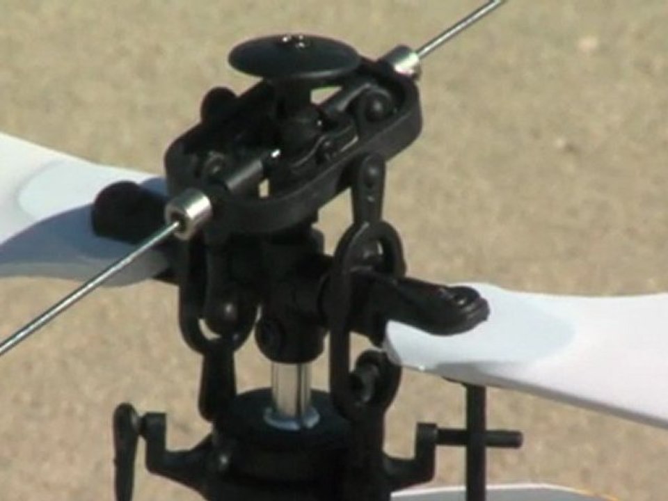 Heli-Max® Novus™ 200 FP EP 2.4GHz RTF