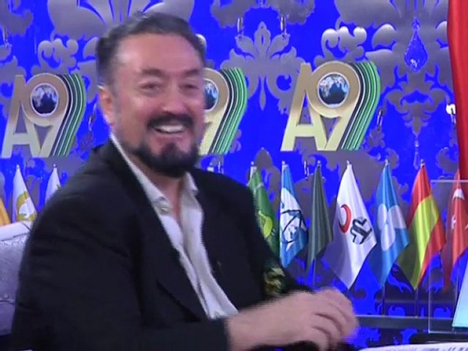 Şeyh Nazım Hocamız Hz. Mehdi (as) ve Hz. İsa (as)'ı görecek inşaAllah.