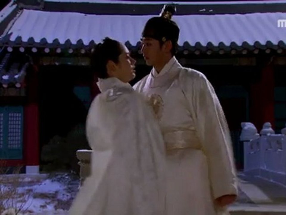 The weak moment of Lee Hwon