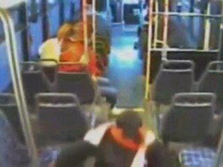 No major injuries in bus accident