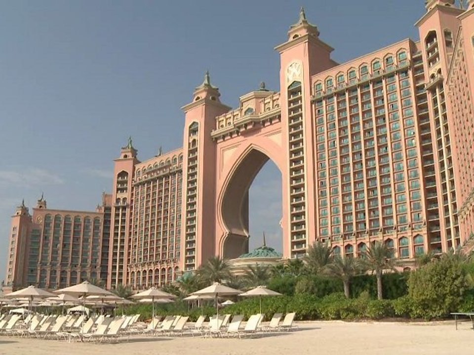 TUI Cruises Mein Schiff 2 Informationen Dubai Orient Oman Video Kreuzfahrt Hafen