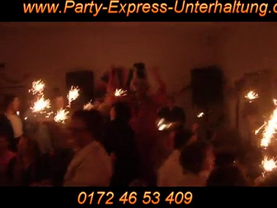 Travestiekunst Miss-Lili Die Party Queen www.Travestie-Kuenstler.de