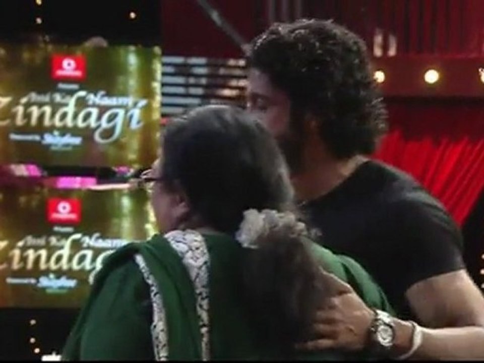 Issi Ka Naam Zindagi [Farhan Akhtar]720p -10th March 2012 Video Watch Online HD - pt2