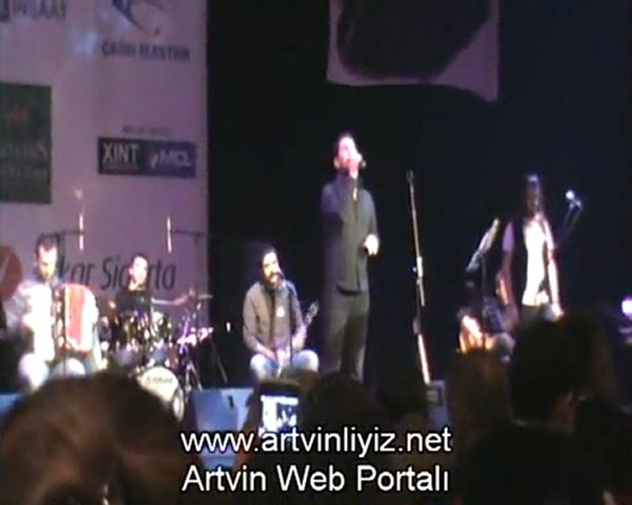 Ebral Aydın Deniz Gözlüm Canlı Performans 2012/www.artvinliyiz.net