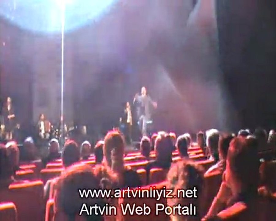 Vira Cemal-Yarim Yarim Canlı Performans 2012/ www.artvinliyiz.net