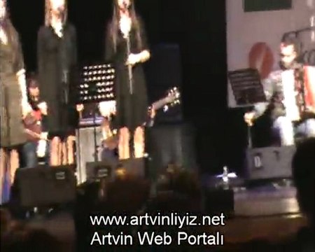 Niyazi Koyuncu Oy Nenni Koçari Canlı Performans/ artvinliyiz.net